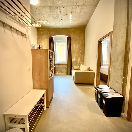 Ferienwohnung Waterfront - Urbane Eleganz Am Bachufer Villach Zimmer foto