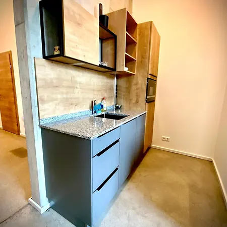 Ferienwohnung Waterfront - Urbane Eleganz Am Bachufer Villach Zimmer foto