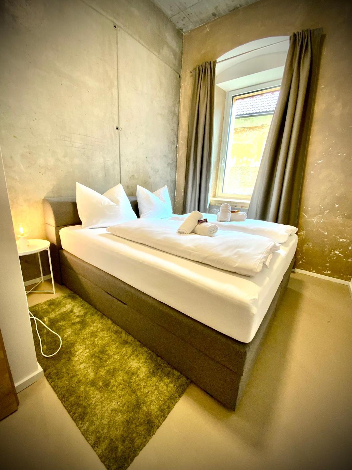 Waterfront - Urbane Eleganz Am Bachufer Apartment *