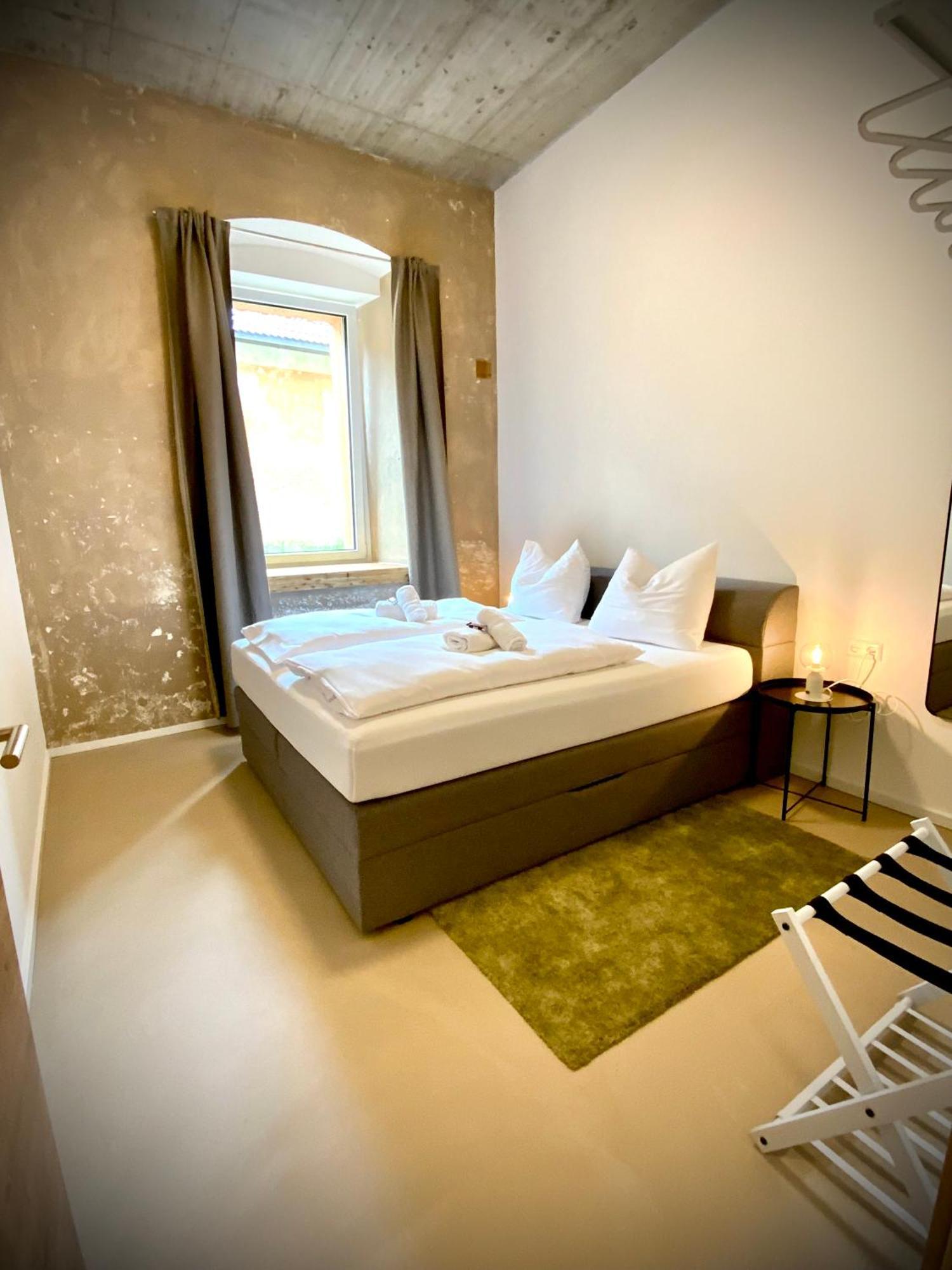 Apartment Waterfront - Urbane Eleganz Am Bachufer
