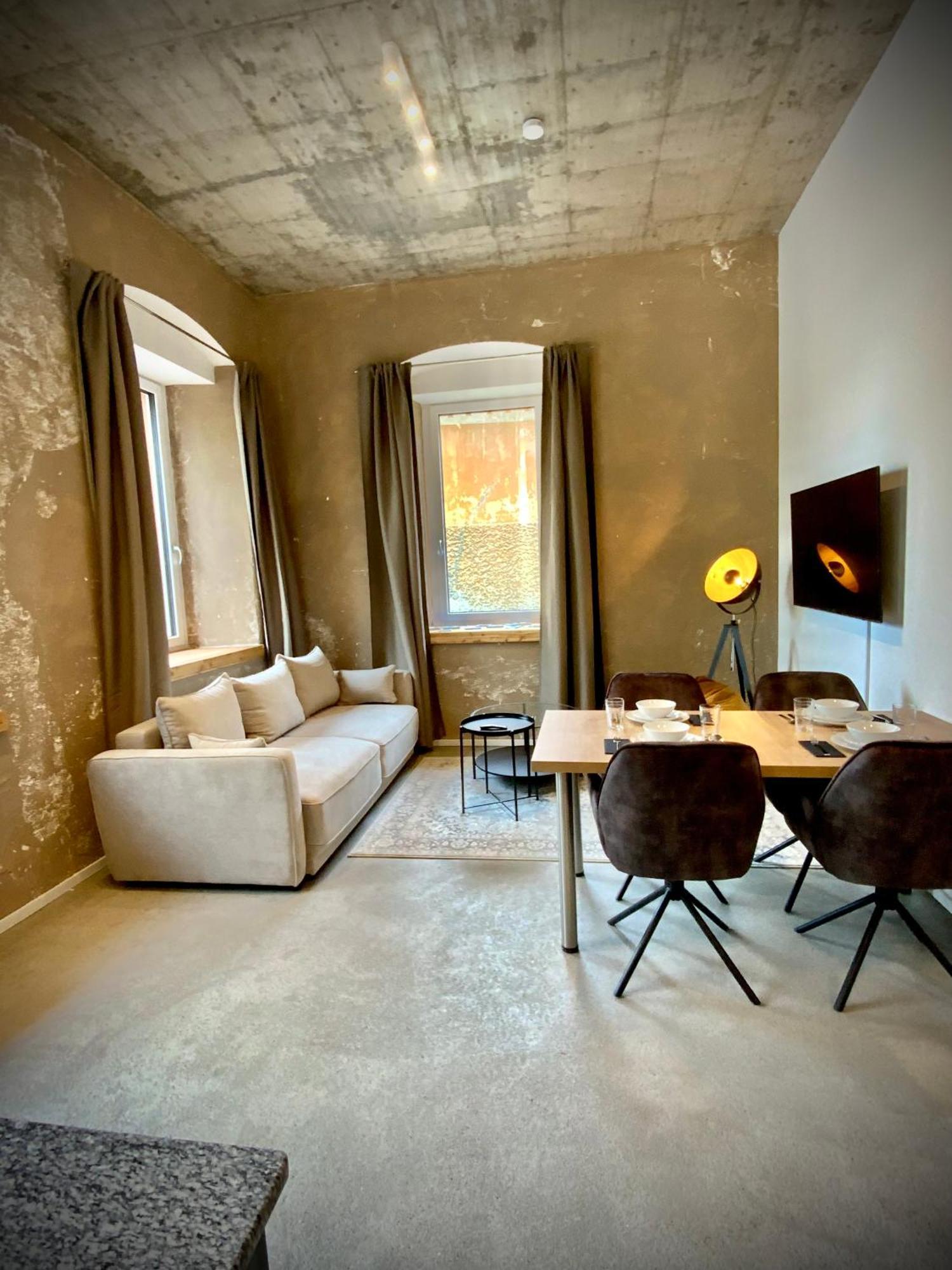Waterfront - Urbane Eleganz Am Bachufer Apartment Villach