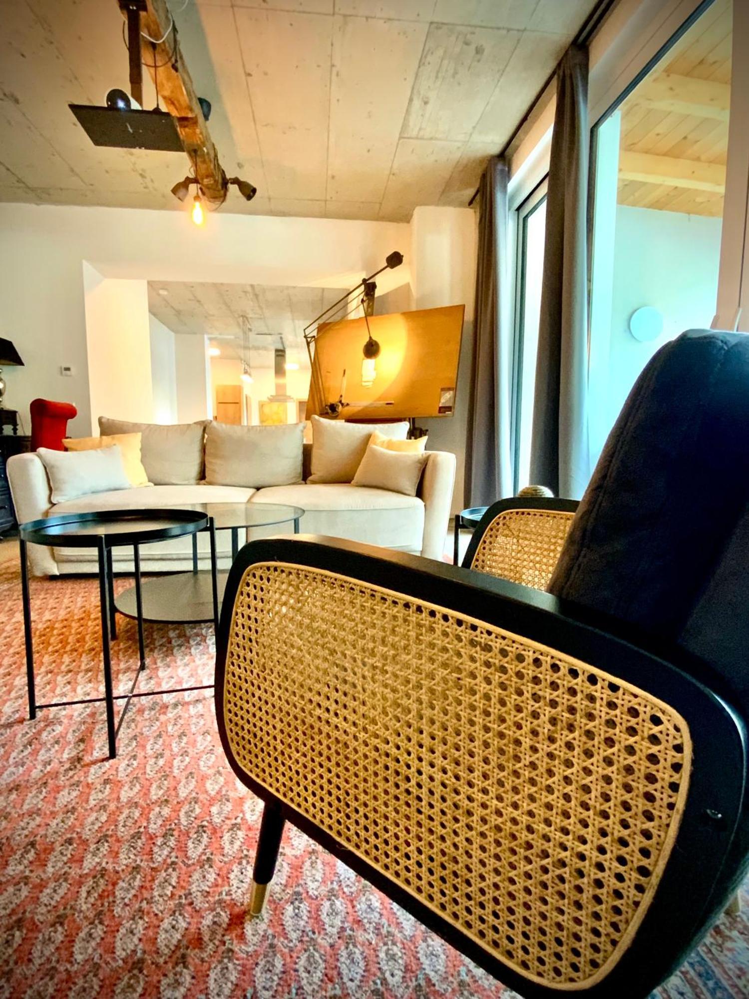 Waterfront - Urbane Eleganz Am Bachufer Apartment Villach