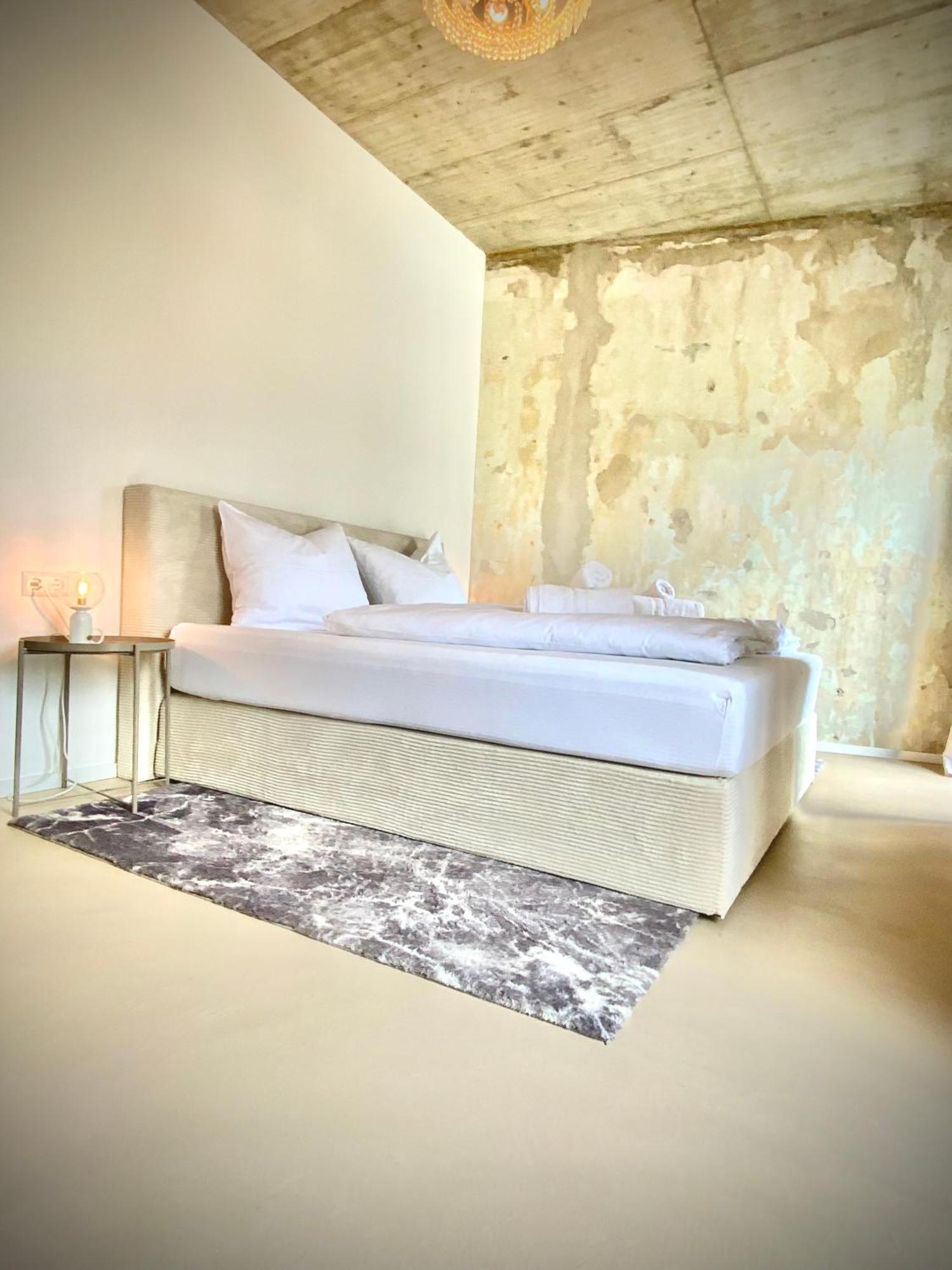 Apartment Waterfront - Urbane Eleganz Am Bachufer *