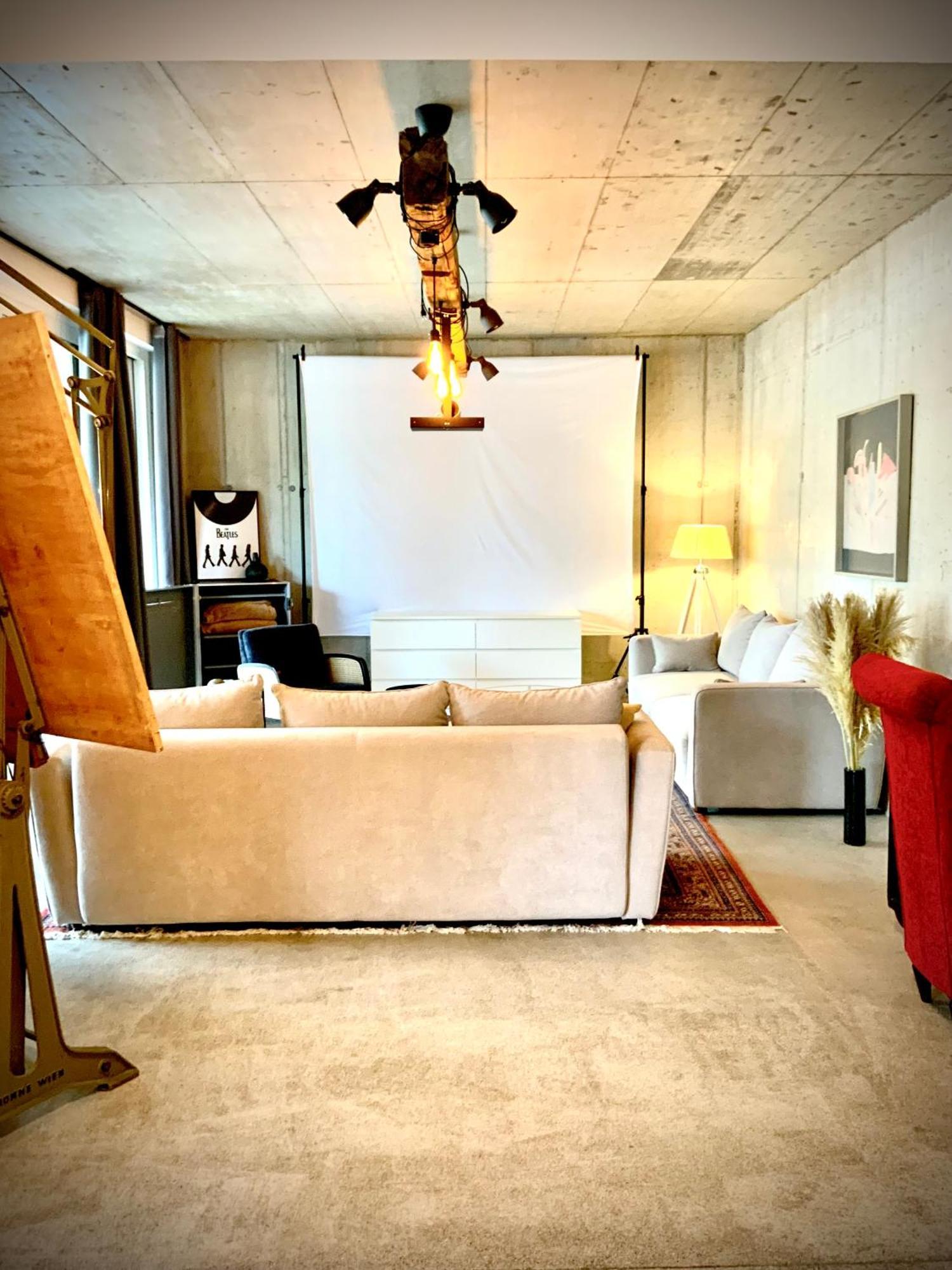 Waterfront - Urbane Eleganz Am Bachufer Apartment Villach